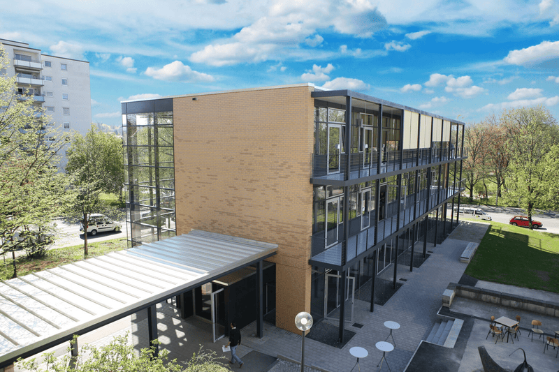 Staatliche Feintechnikschule Schwenningen Referenz SOLIDWORKS Staatliche Feintechnikschule Schwenningen Referenz SOLIDWORKS