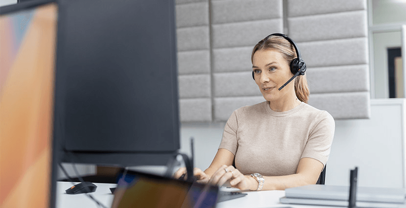 person-arbeitsplatz-arbeiten