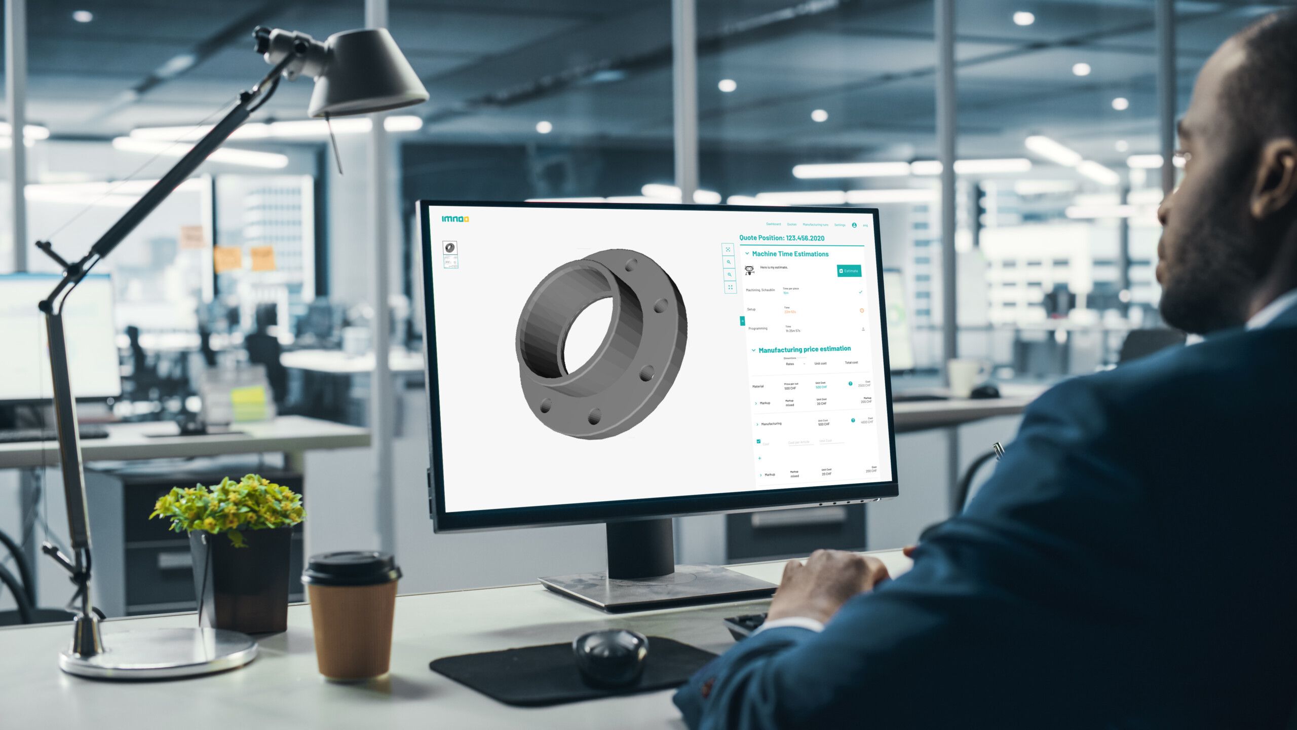Person nutzt Imnoo Software am Bildschirm